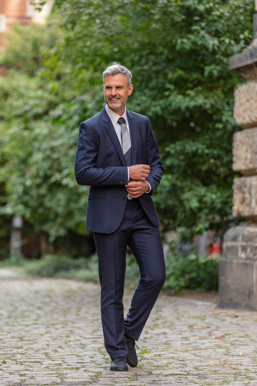 BRIQ Brogue Vegan Black - Business Shoes | ZAQQ Barefoot Shoes