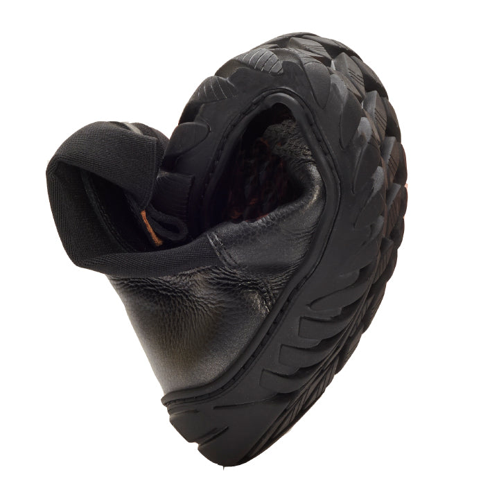 Elegant freedom of barefoot in black - discover comfort! – ZAQQ
