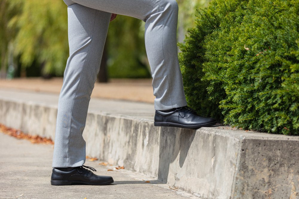 ZAQQ APEQ Black Oxford Business Barefoot Shoe