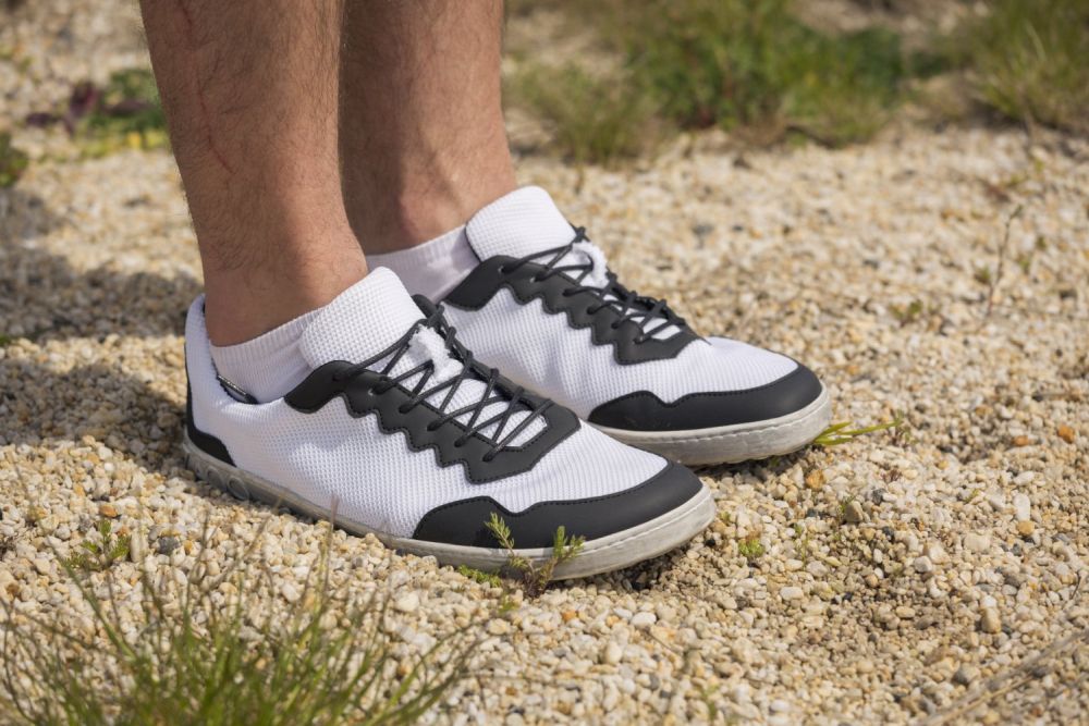 Dupleq negro blanco vegano