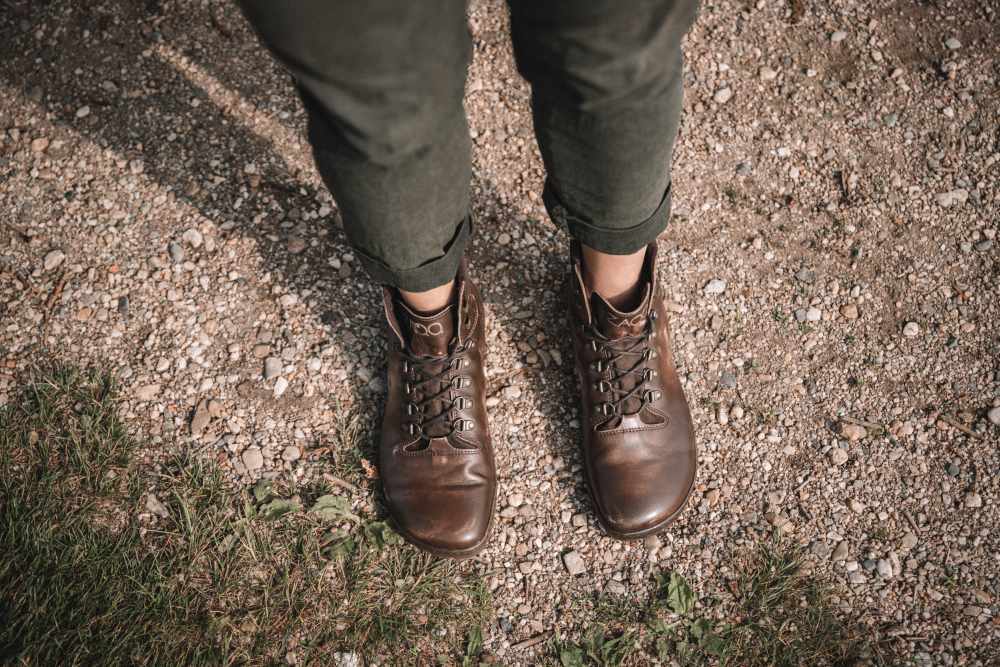 Discover the ultimate barefoot comfort in noble brown! – ZAQQ