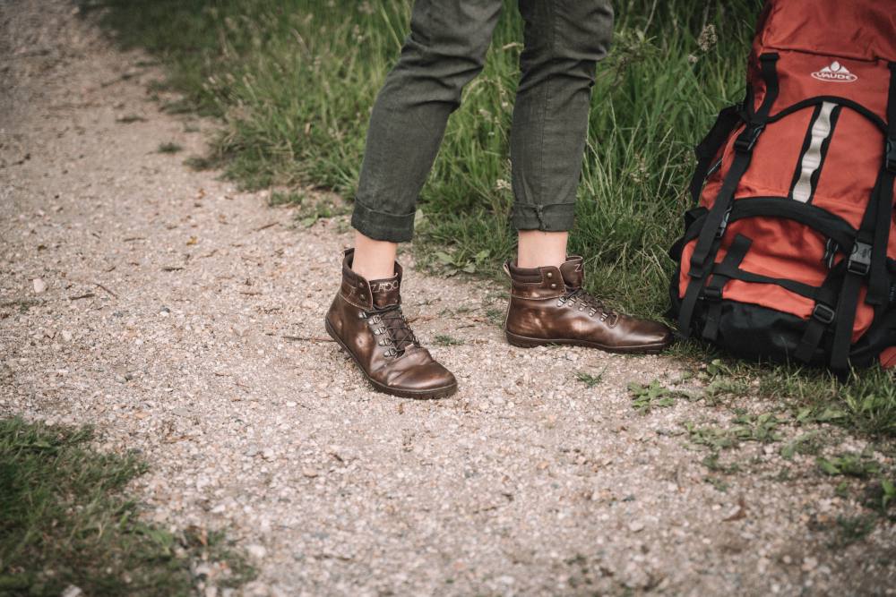 Discover the ultimate barefoot comfort in noble brown! – ZAQQ