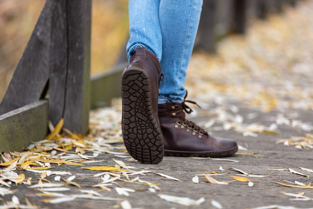 Discover the ultimate comfort: elegant barefoot shoes in brown! – ZAQQ