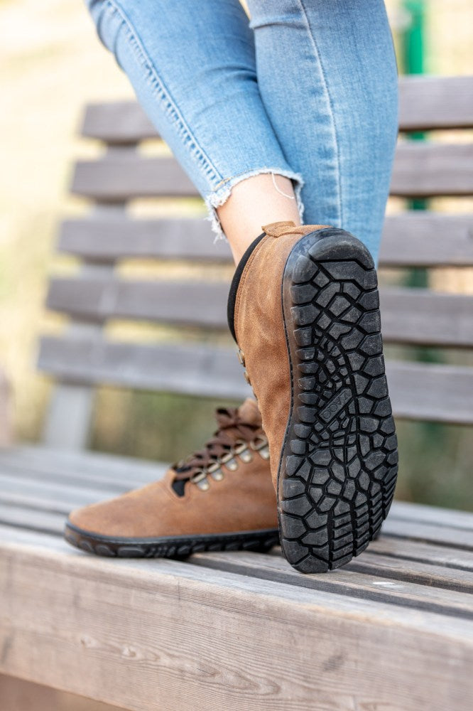 Discover the ultimate barefoot comfort in noble brown! – ZAQQ