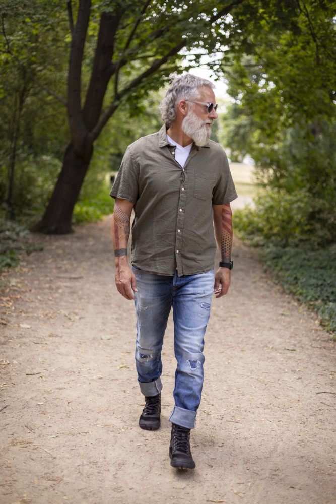 Prieskumník čierny nepremokavý