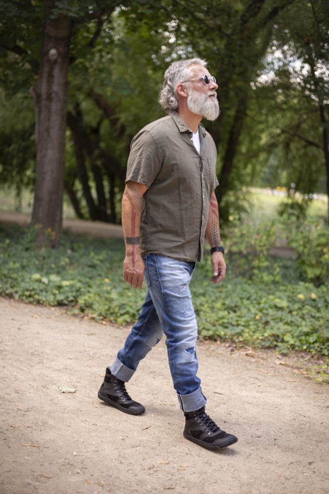 Prieskumník čierny nepremokavý