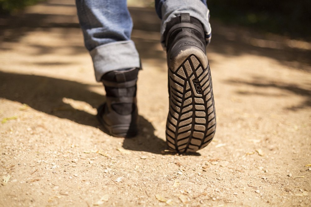 Discover freedom: black barefoot shoes for adventure! – ZAQQ