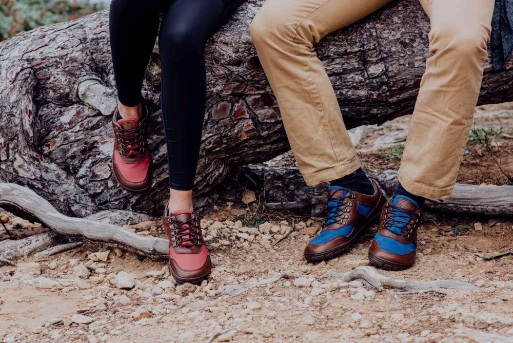 Hiqe low vegan camel red waterproof