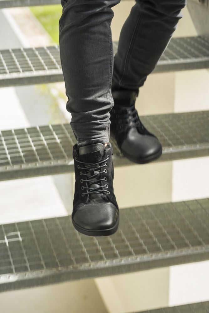 ZAQQ OMSQ Mid Black Winter - Barefoot Shoes