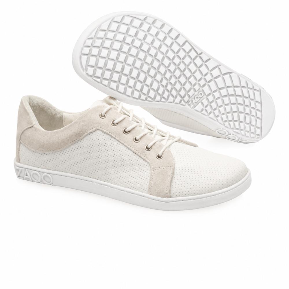 ZAQQ QORE Low White Sneakerid kvaliteetsest nappa-nahast kiirgavad oma paelte ja täpiliste perforatsioonidega rafineeritust. Ühel on lame tald, teisel aga struktureeritud vahvlitall, pakkudes igal sammul nii stiili kui ka mugavust.
