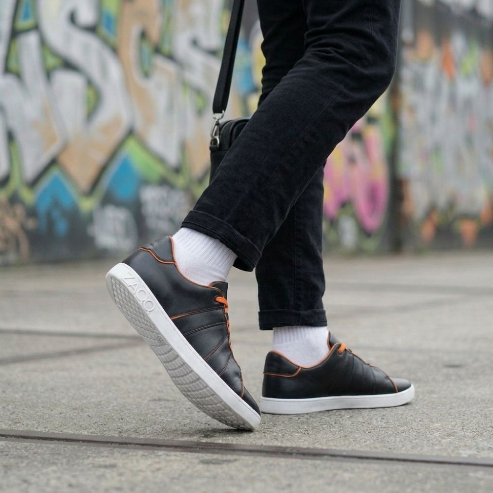 Qqq ниско черен портокал