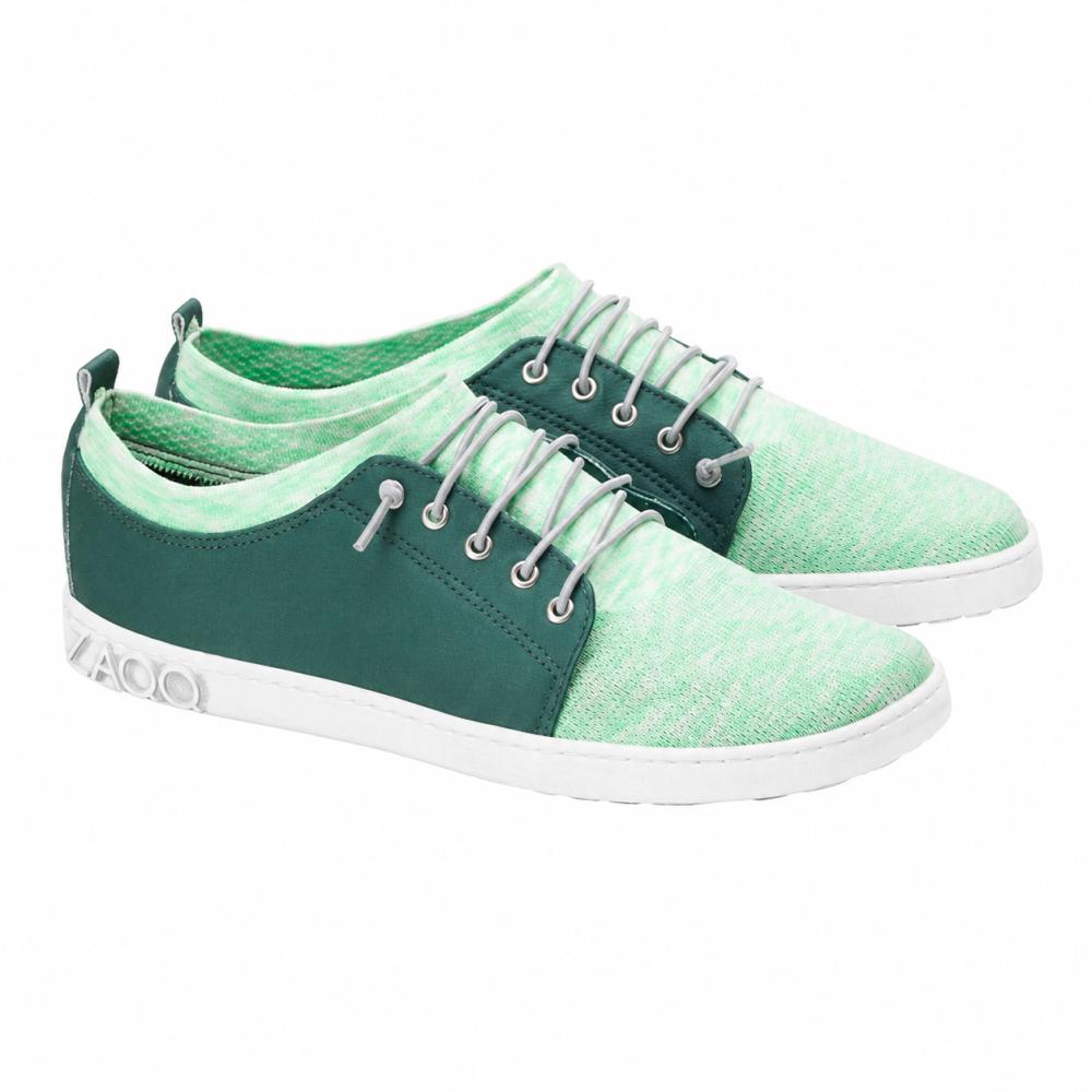 Tutvustame ZAQQ QRIS Green Sneakerit: stiilne paar mündirohelisi vabaajajalatsid valge tallaga, tumeroheliste aktsentide ja valgete paeltega. Need tossud paistavad silma kaasaegse, sportliku disainiga ja sobivad ideaalselt igaks seikluseks.