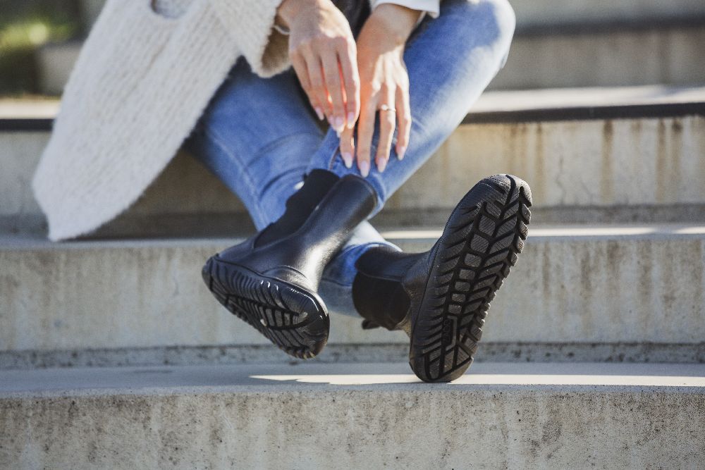 Elegant freedom of barefoot in black - discover comfort! – ZAQQ