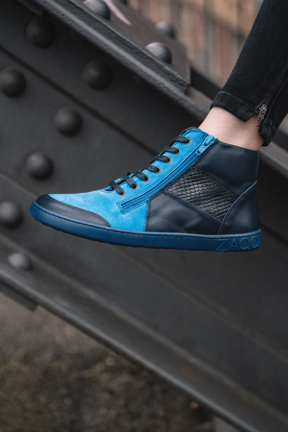 Comfortable blue sneaker boots | ZAQQ barefoot shoes