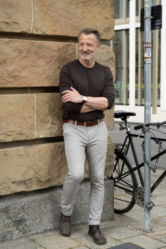 Parqer marrón oscuro