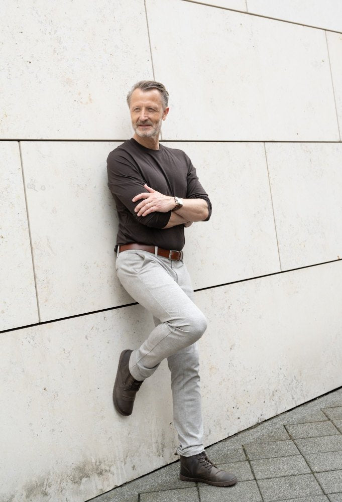 Parqer marrón oscuro