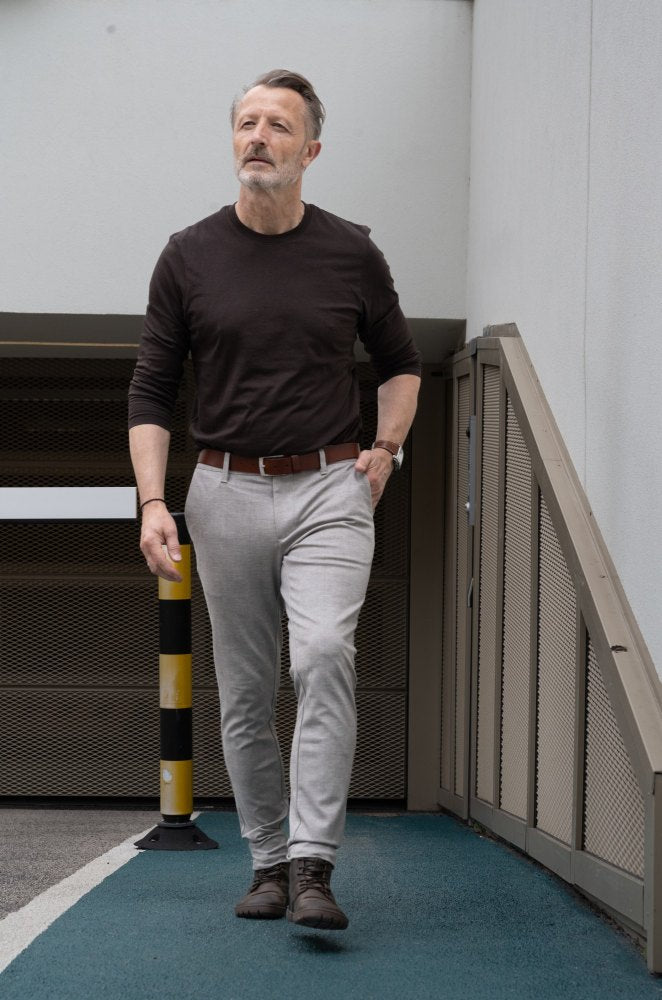 Parqer marrón oscuro