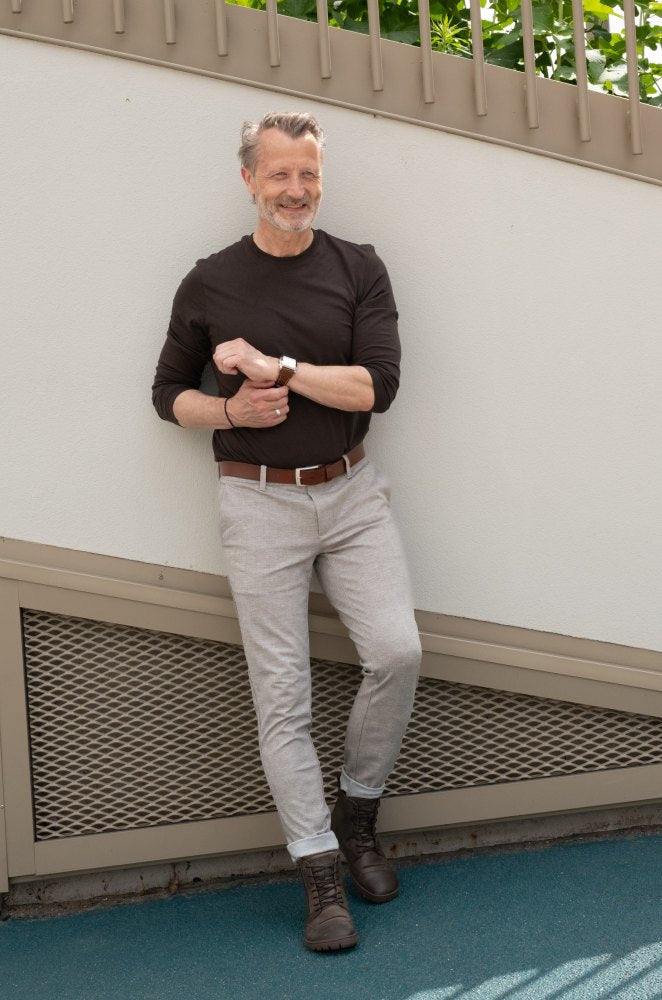 Parqer marrón oscuro