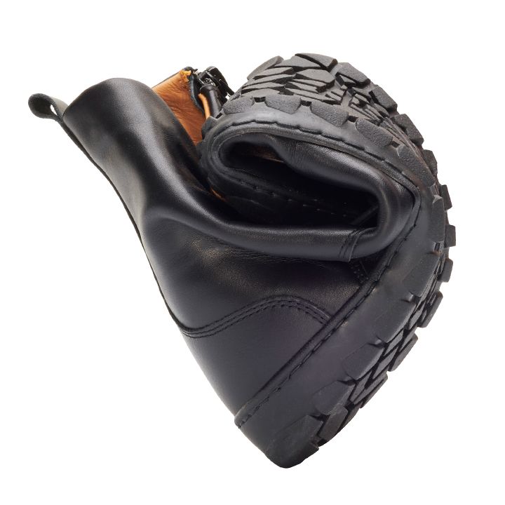 Barefoot Boots: QUINTIC Black | ZAQQ Barefoot Shoes | Handmade Barefoot ...